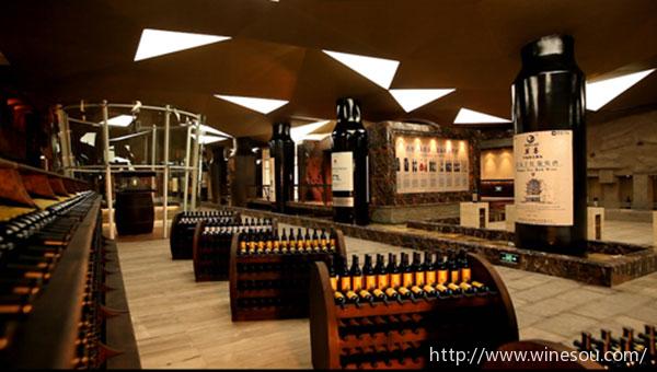 莫高·中国葡萄酒城项目加快葡萄酒产业的发展