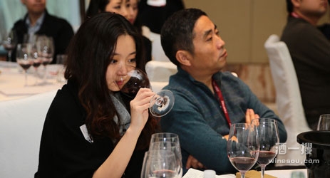 调查称年轻而更具葡萄酒知识的消费者正引领中国进口酒消费新时尚