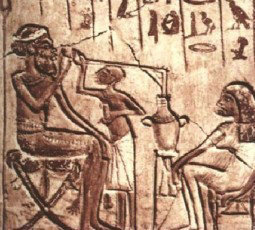 古埃及人用土陶罐装葡萄酒