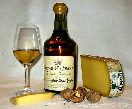 萨瓦涅(Savagnin)酿造的黄葡萄酒