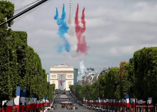 7月14日法国国庆日