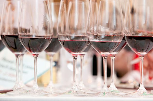 葡萄酒行业的福音：紫外线可以柔和葡萄酒单宁