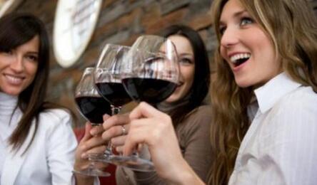 红酒时间 红酒保健效果 葡萄酒饮用 最佳时间