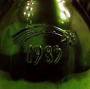 1985年拉菲酒瓶刻有哈雷彗星图案