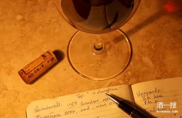 在喝葡萄酒的同时，怎么做品酒笔记