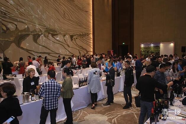 罗纳河谷行业协会在重庆和杭州举办葡萄酒品鉴会